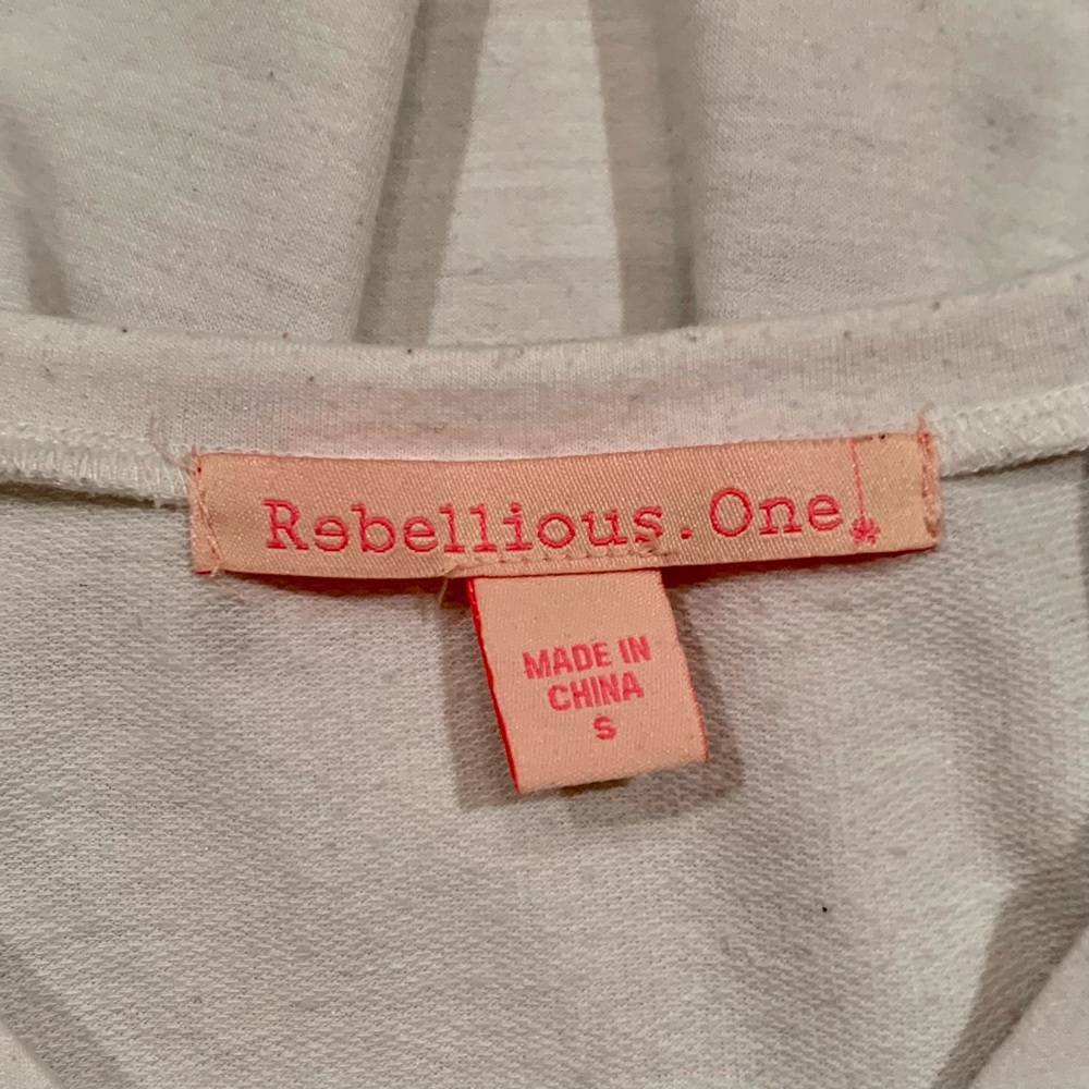 Paris Ruffle Long Sleeve - Picture 3 of 3